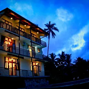 cirute-talwatte-kandy.kandyhotelsnow.com/